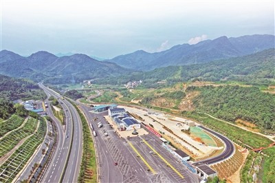 “海丝高速”山区致富路